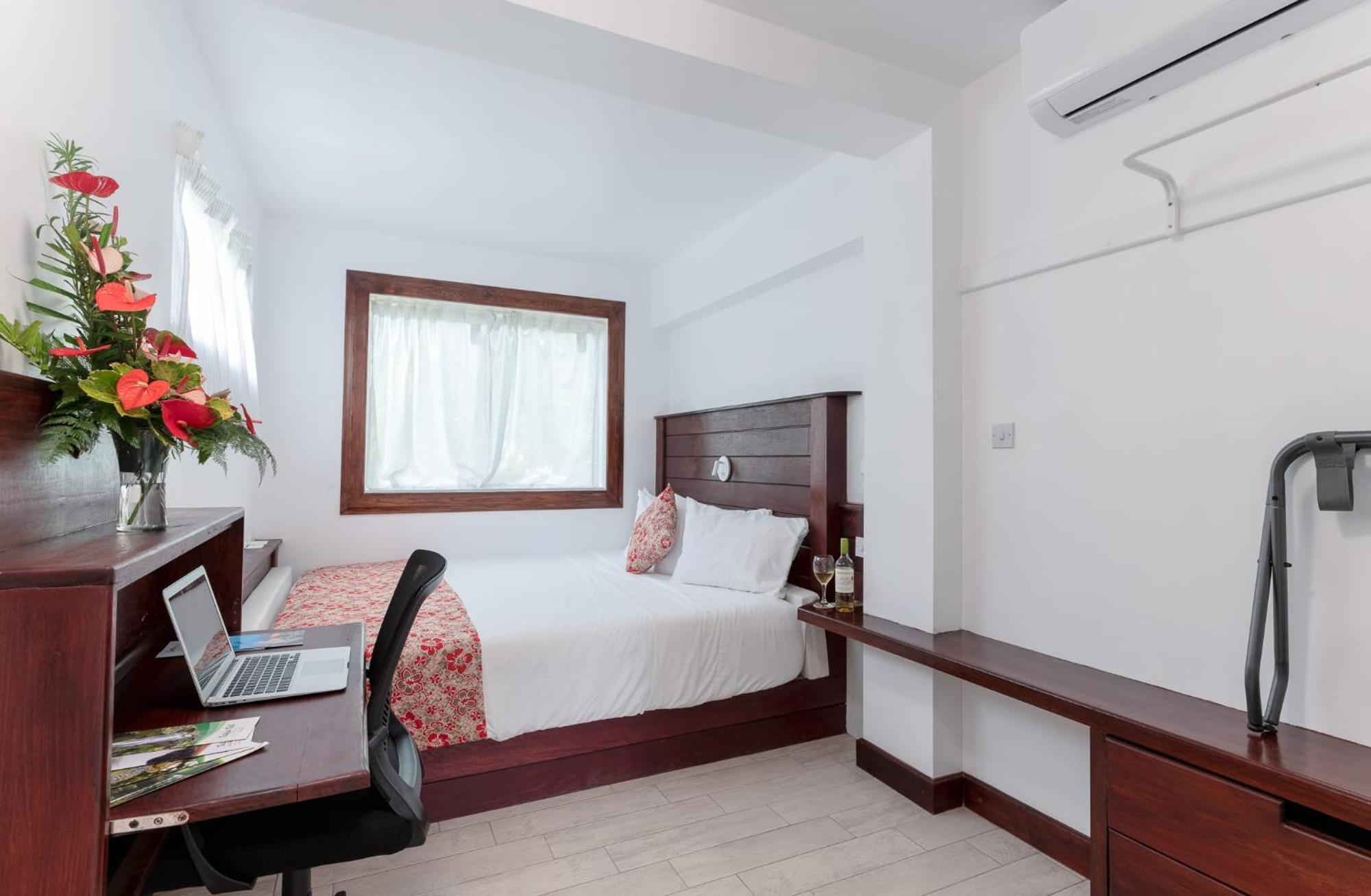 Villa Copthall Trafalgar エクステリア 写真